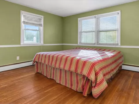 12 Vanstone Ave, Warwick, RI 02889 photo 9