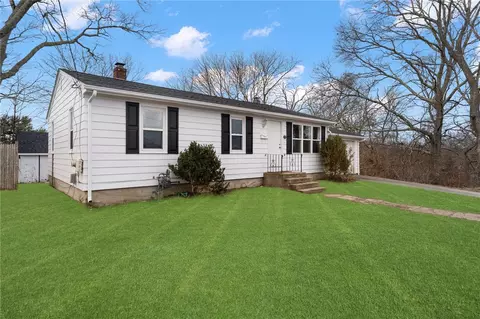 7 Nancy St, Coventry, RI 02816 photo 2
