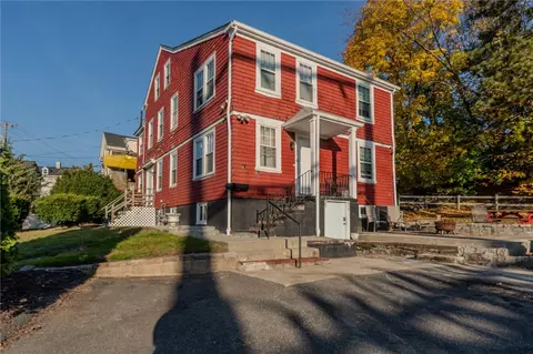 117 Silver Spring St, Providence, RI 02904