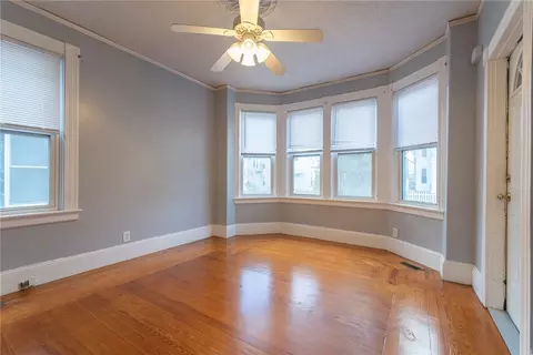 62 Park Pl, Woonsocket, RI 02895