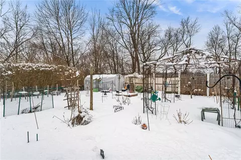 395 S Main St, Woonsocket, RI 02895 photo 45