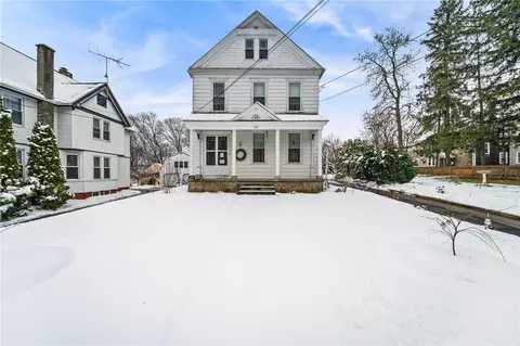 395 S Main St, Woonsocket, RI 02895