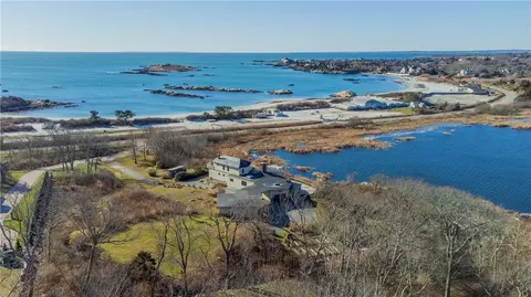 123 Ocean Ave, Newport, RI 02840