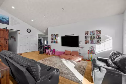 460 Ten Rod Rd, Exeter, RI 02822 photo 7