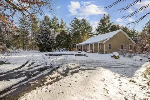 460 Ten Rod Rd, Exeter, RI 02822 photo 2
