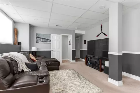 36 Step Cir, Warwick, RI 02889 photo 28