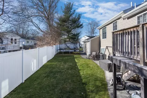 36 Step Cir, Warwick, RI 02889 photo 33