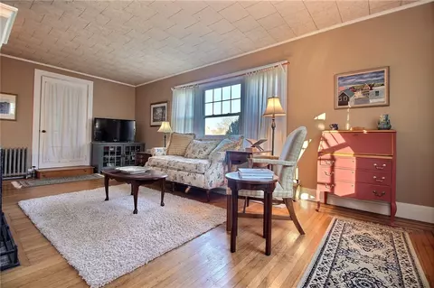 38 Spruce St, Westerly, RI 02891 photo 6