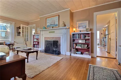 38 Spruce St, Westerly, RI 02891 photo 5