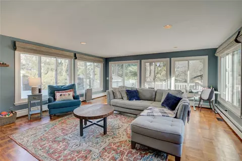 153 Morris Ave, Providence, RI 02906 photo 26