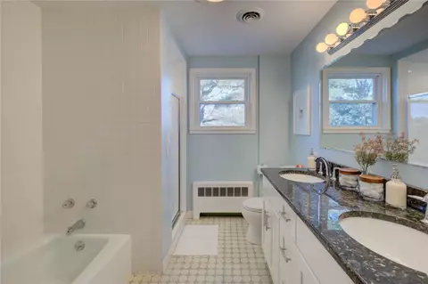 153 Morris Ave, Providence, RI 02906 photo 33