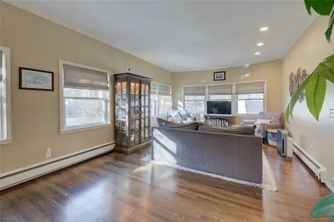 153 Morris Ave, Providence, RI 02906 photo 11