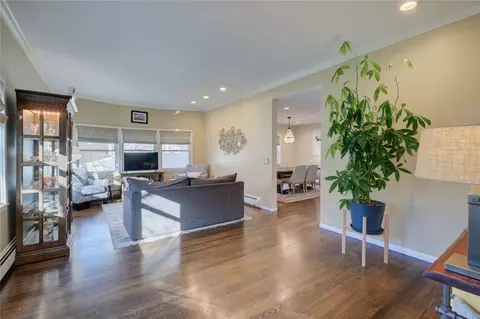 153 Morris Ave, Providence, RI 02906 photo 10