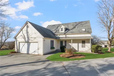 27 Lilac Dr #27, Dartmouth, MA 02747