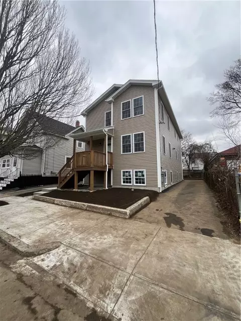 53 Lowell Ave, Providence, RI 02909