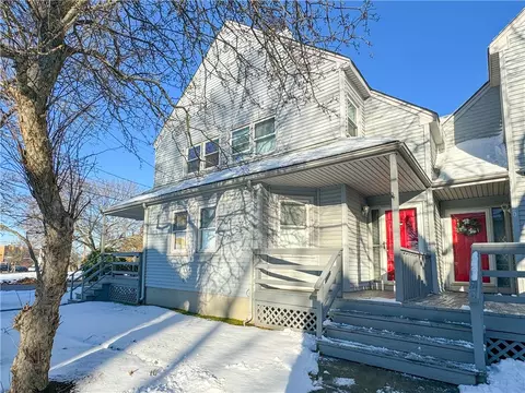 18 Grove St #18, Pawtucket, RI 02860