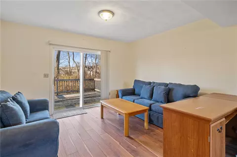 20 Devon Ct, Warwick, RI 02889 photo 19