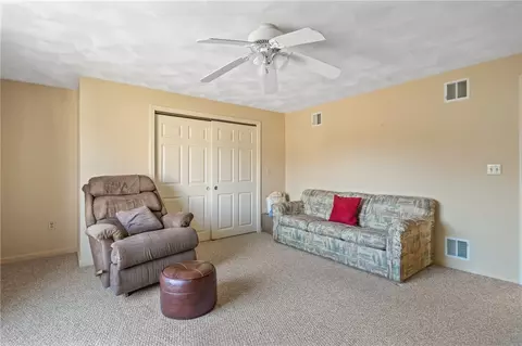 20 Devon Ct, Warwick, RI 02889 photo 14