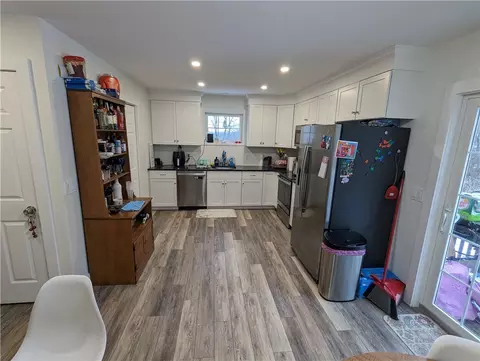 39 Batterson Ave, Westerly, RI 02891 photo 18