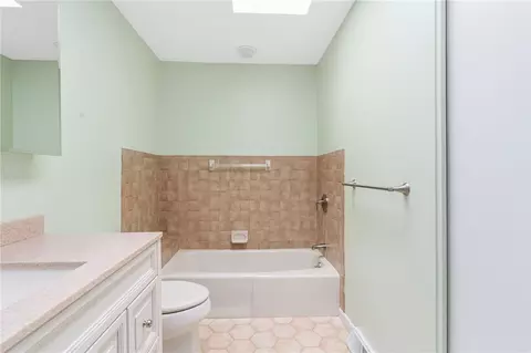 955 Brighton Way, Warwick, RI 02886 photo 18