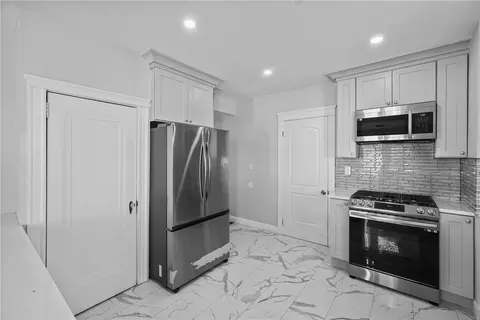 283 Milton Rd, Warwick, RI 02888 photo 8