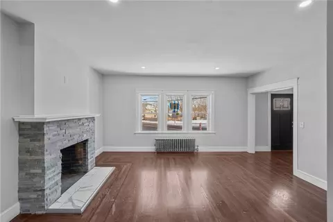 283 Milton Rd, Warwick, RI 02888 photo 11