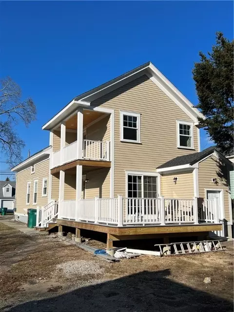348 Coe St, Woonsocket, RI 02895 photo 3