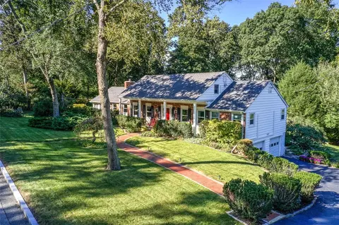 4 Kenmore Way, Lincoln, RI 02865