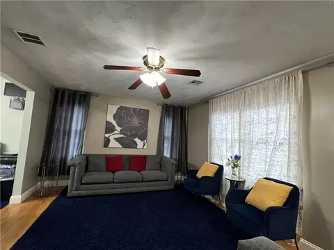 122 Park Ave, Woonsocket, RI 02895 photo 4
