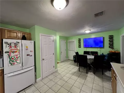 122 Park Ave, Woonsocket, RI 02895 photo 9