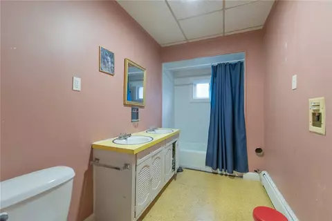 201 4th Ave, Woonsocket, RI 02895 photo 24