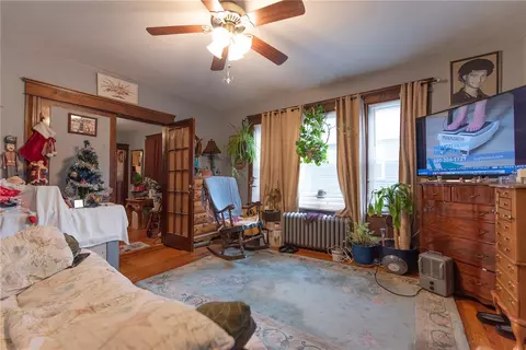 201 4th Ave, Woonsocket, RI 02895 photo 9