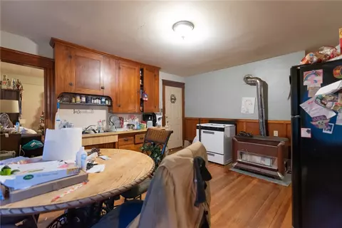 201 4th Ave, Woonsocket, RI 02895 photo 36