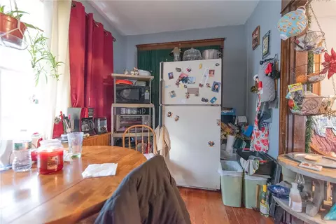 201 4th Ave, Woonsocket, RI 02895 photo 5