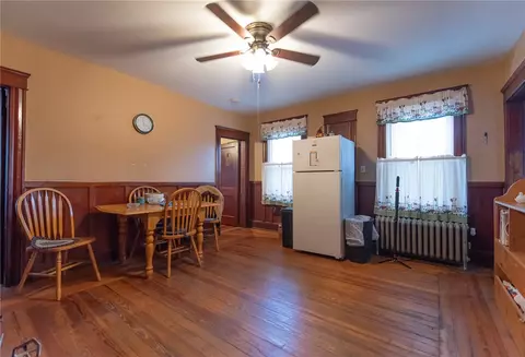 201 4th Ave, Woonsocket, RI 02895 photo 7