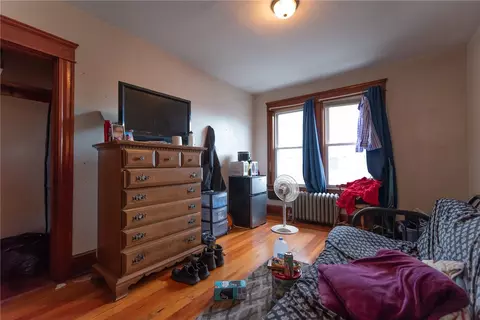 201 4th Ave, Woonsocket, RI 02895 photo 11