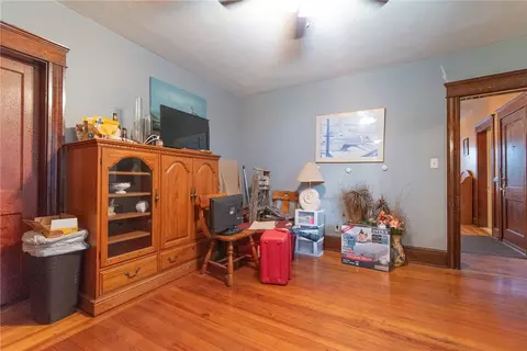 201 4th Ave, Woonsocket, RI 02895 photo 4