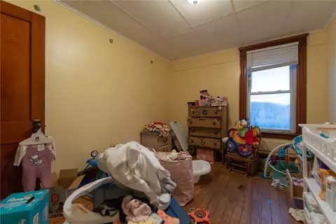 201 4th Ave, Woonsocket, RI 02895 photo 38