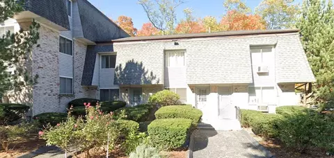1560 Douglas Ave #D45, North Providence, RI 02904