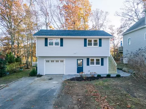 41 Abalone Rd, North Kingstown, RI 02874