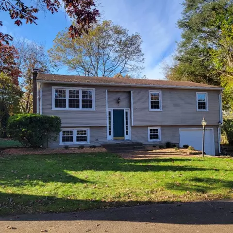 64 Forbes St, Warwick, RI 02886