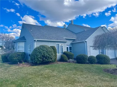 95 Nipmuc Trl #A, North Providence, RI 02904