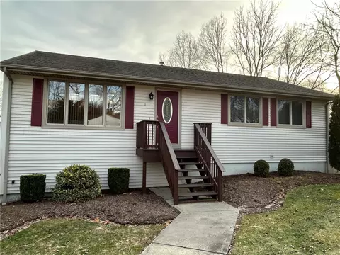 1 View Ter, North Providence, RI 02911