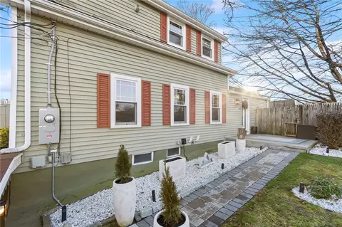 197 Providence St, Woonsocket, RI 02895 photo 7