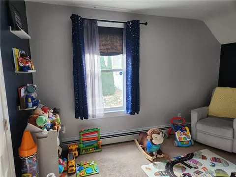 5 Laurel St, Woonsocket, RI 02895 photo 18
