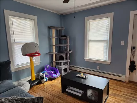 5 Laurel St, Woonsocket, RI 02895 photo 3