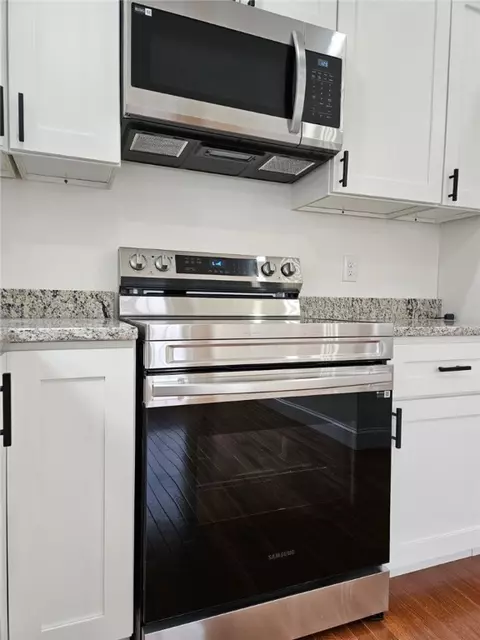 261 Warrington St, Providence, RI 02907 photo 10