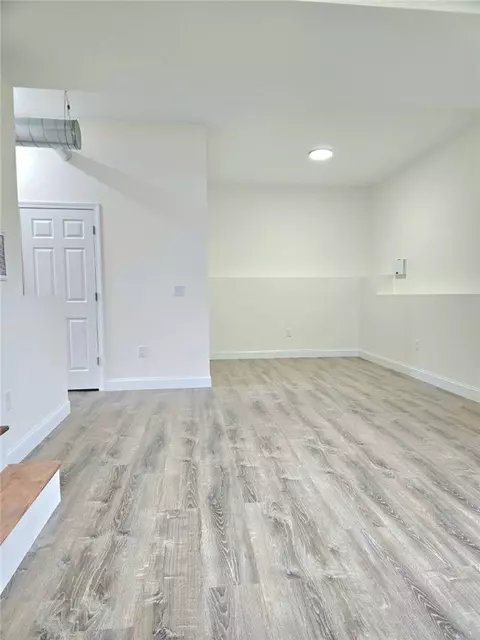 261 Warrington St, Providence, RI 02907 photo 29