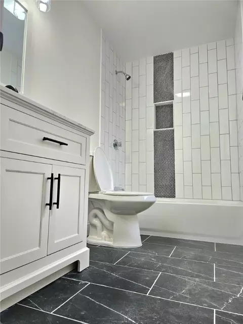 261 Warrington St, Providence, RI 02907 photo 17