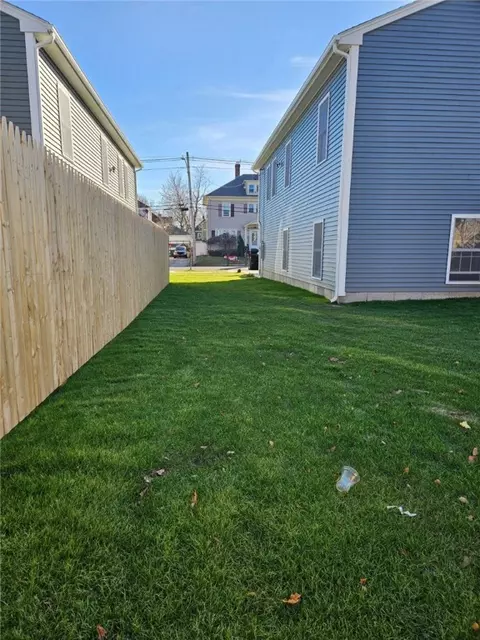 261 Warrington St, Providence, RI 02907 photo 36